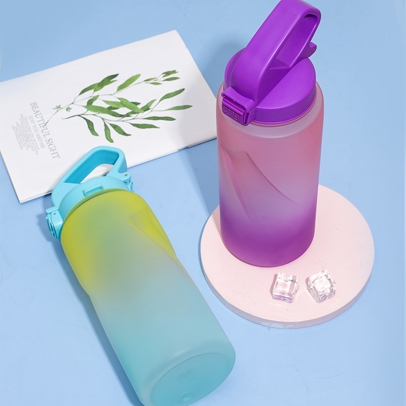 Straight Body Large Water Bottle DF20144-2.2L