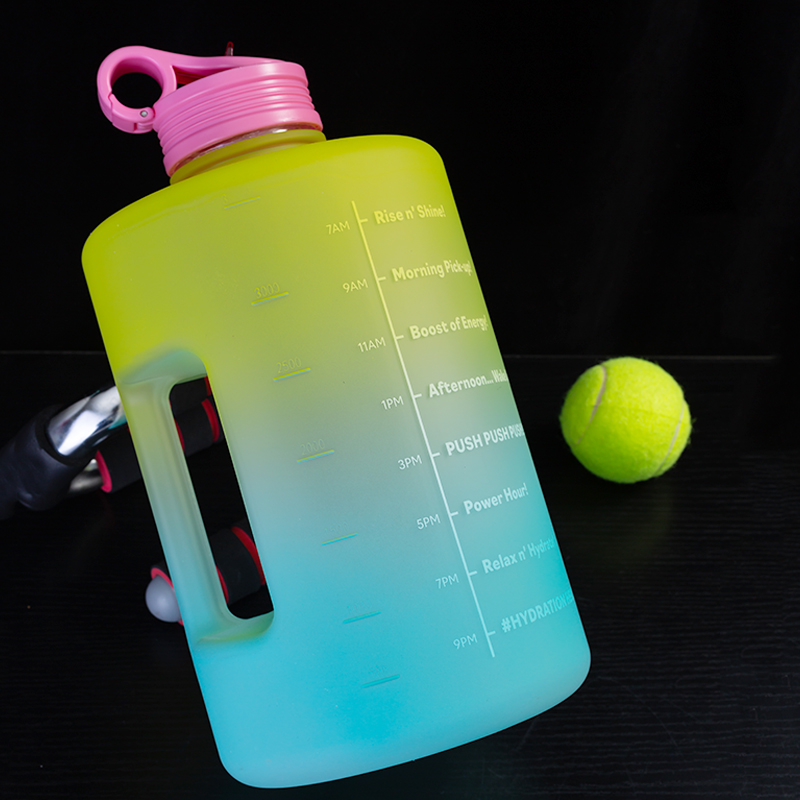 1 Gallon Handle Water Bottle DF201461