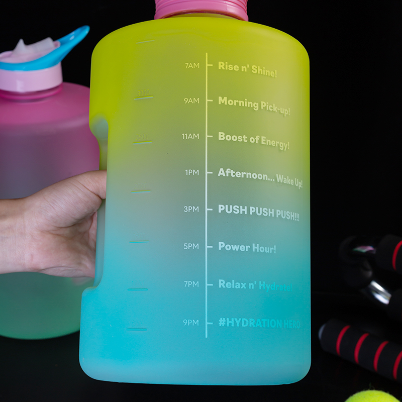 1 Gallon Handle Water Bottle DF201461
