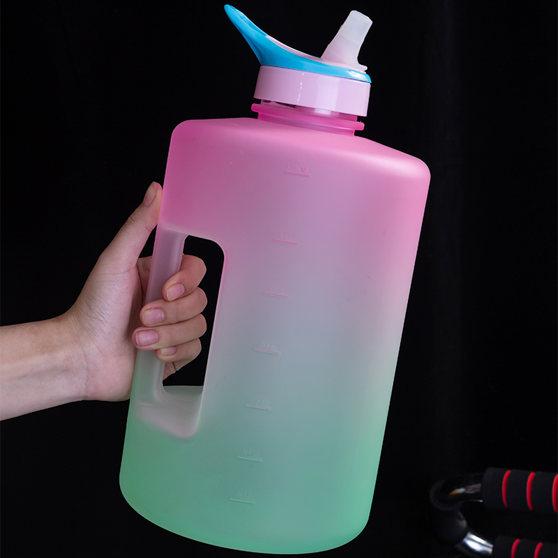 1 Gallon Handle Water Bottle DF201461