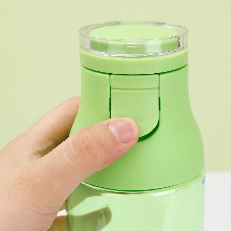 Funnel Lid Plastic Water Bottle 1589 700ml