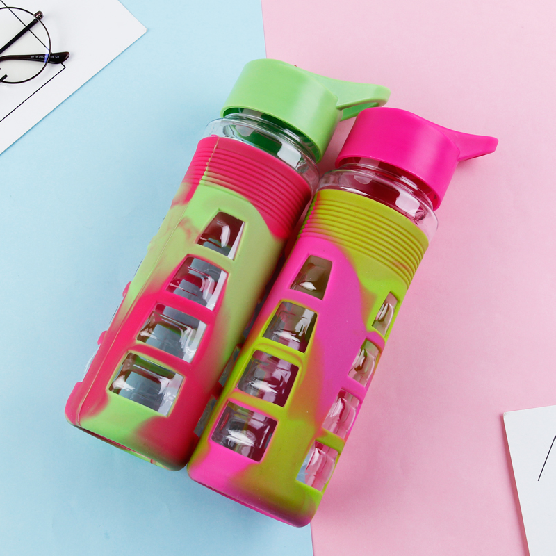 Mixed Color Sleeve Plastic Water Bottle 1679 680ml